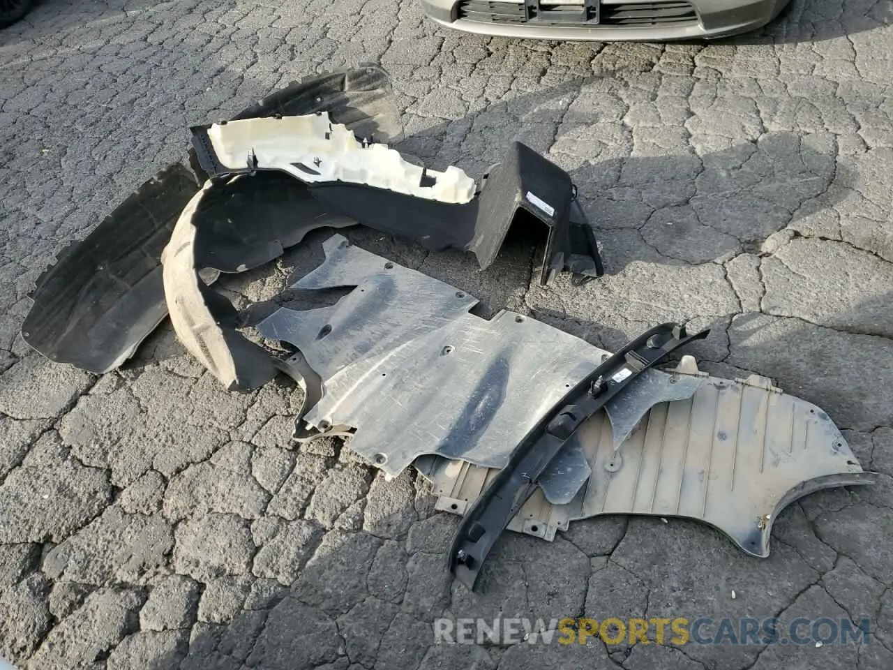 12 Photograph of a damaged car 7SAYGDEE2NF427024 TESLA MODEL Y 2022