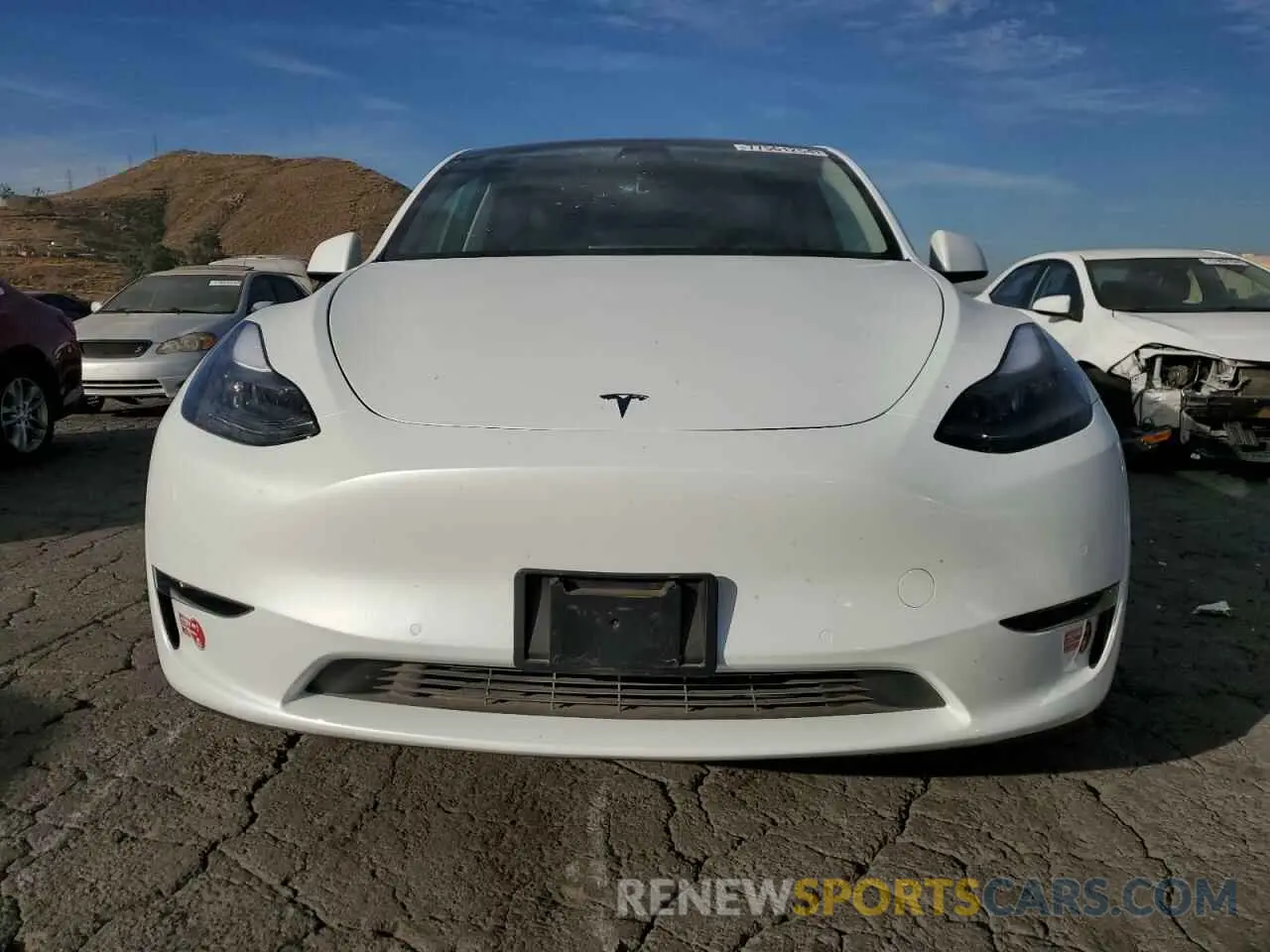 5 Photograph of a damaged car 7SAYGDEE2NF427024 TESLA MODEL Y 2022