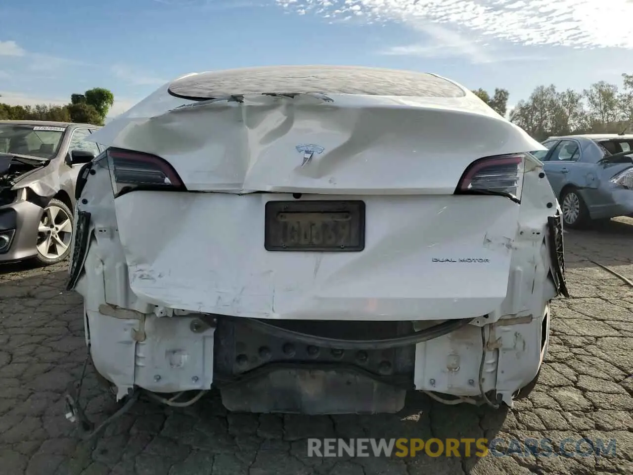 6 Photograph of a damaged car 7SAYGDEE2NF427024 TESLA MODEL Y 2022