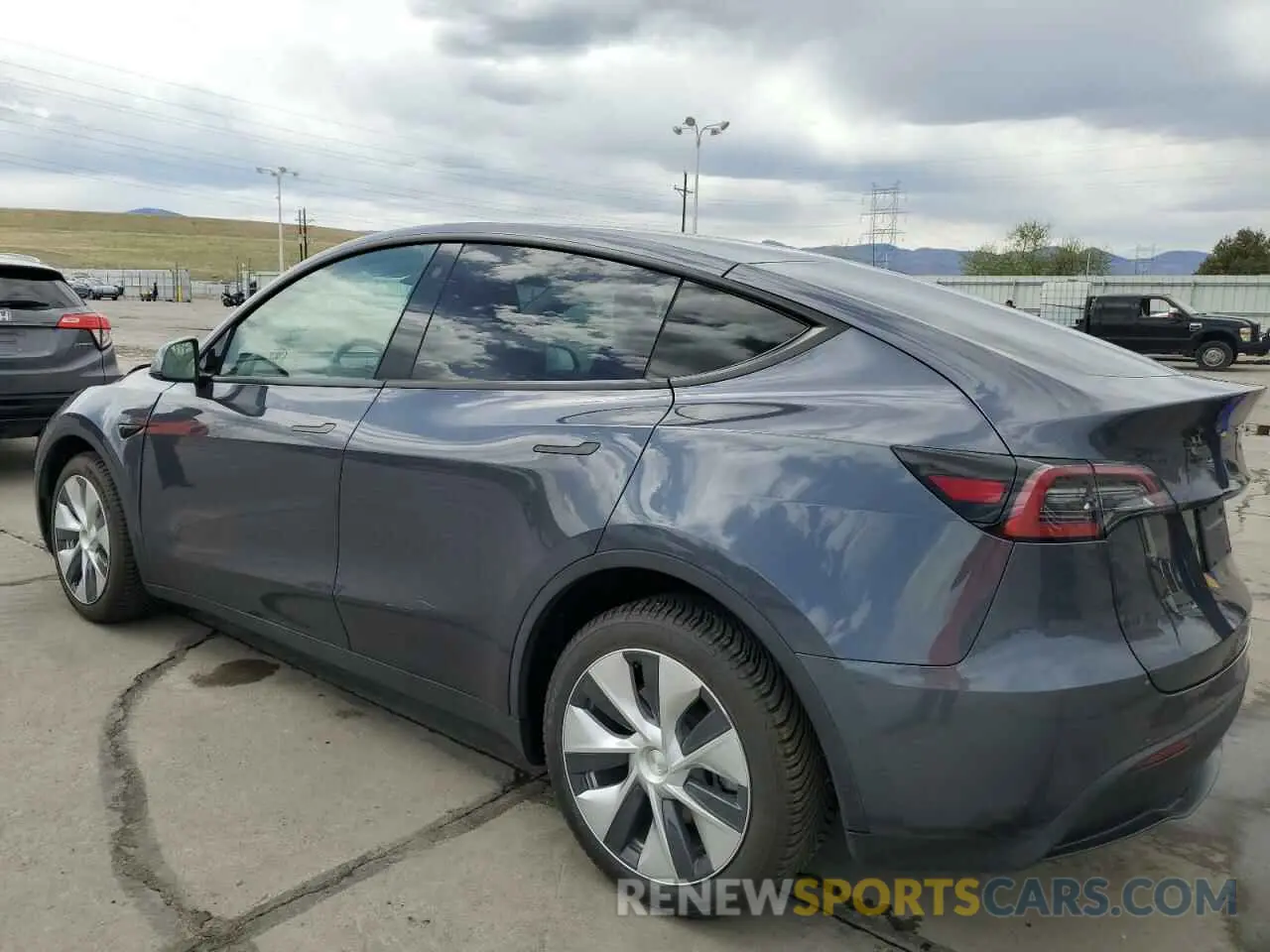 2 Photograph of a damaged car 7SAYGDEE2NF443711 TESLA MODEL Y 2022