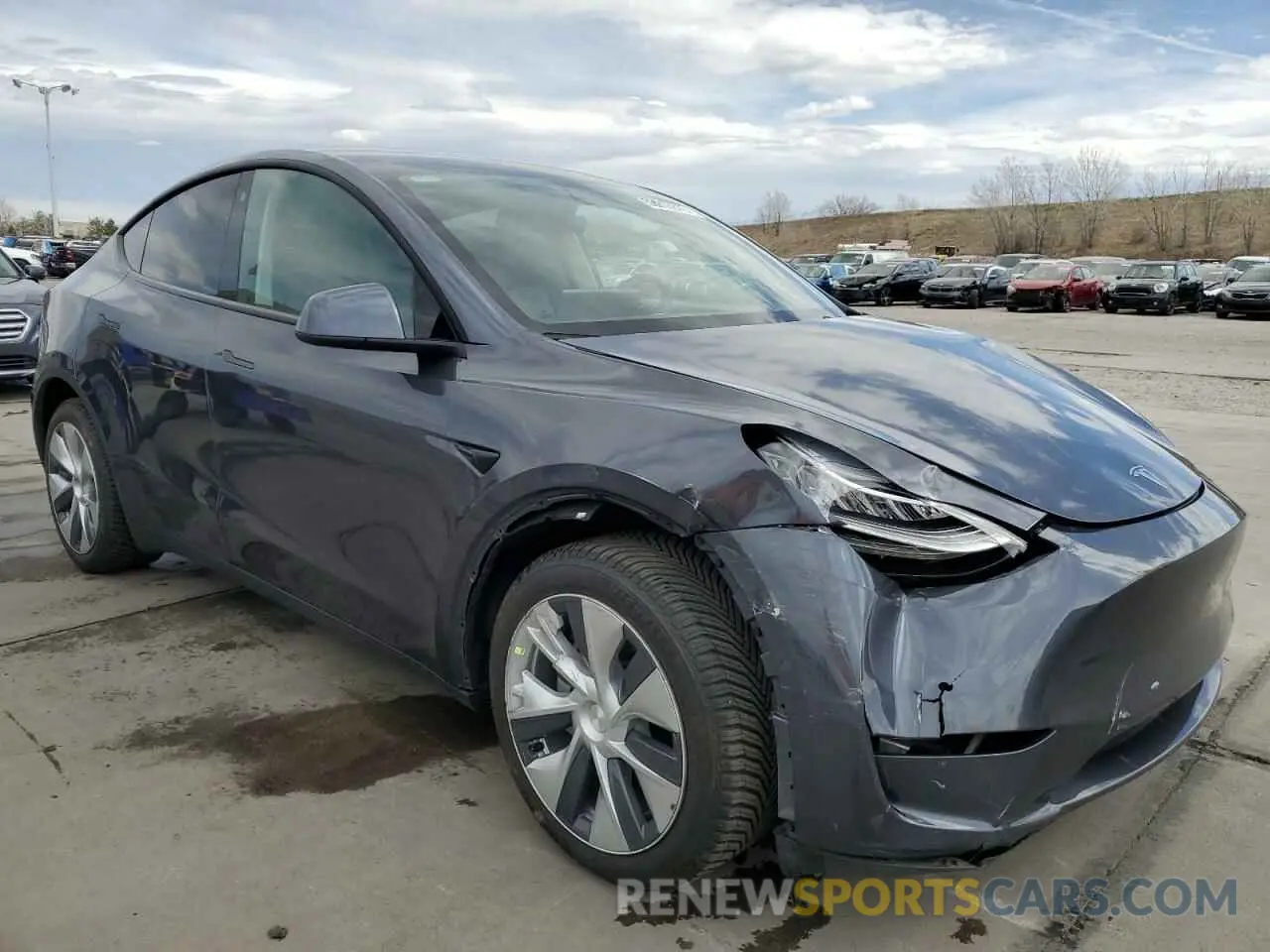 4 Photograph of a damaged car 7SAYGDEE2NF443711 TESLA MODEL Y 2022