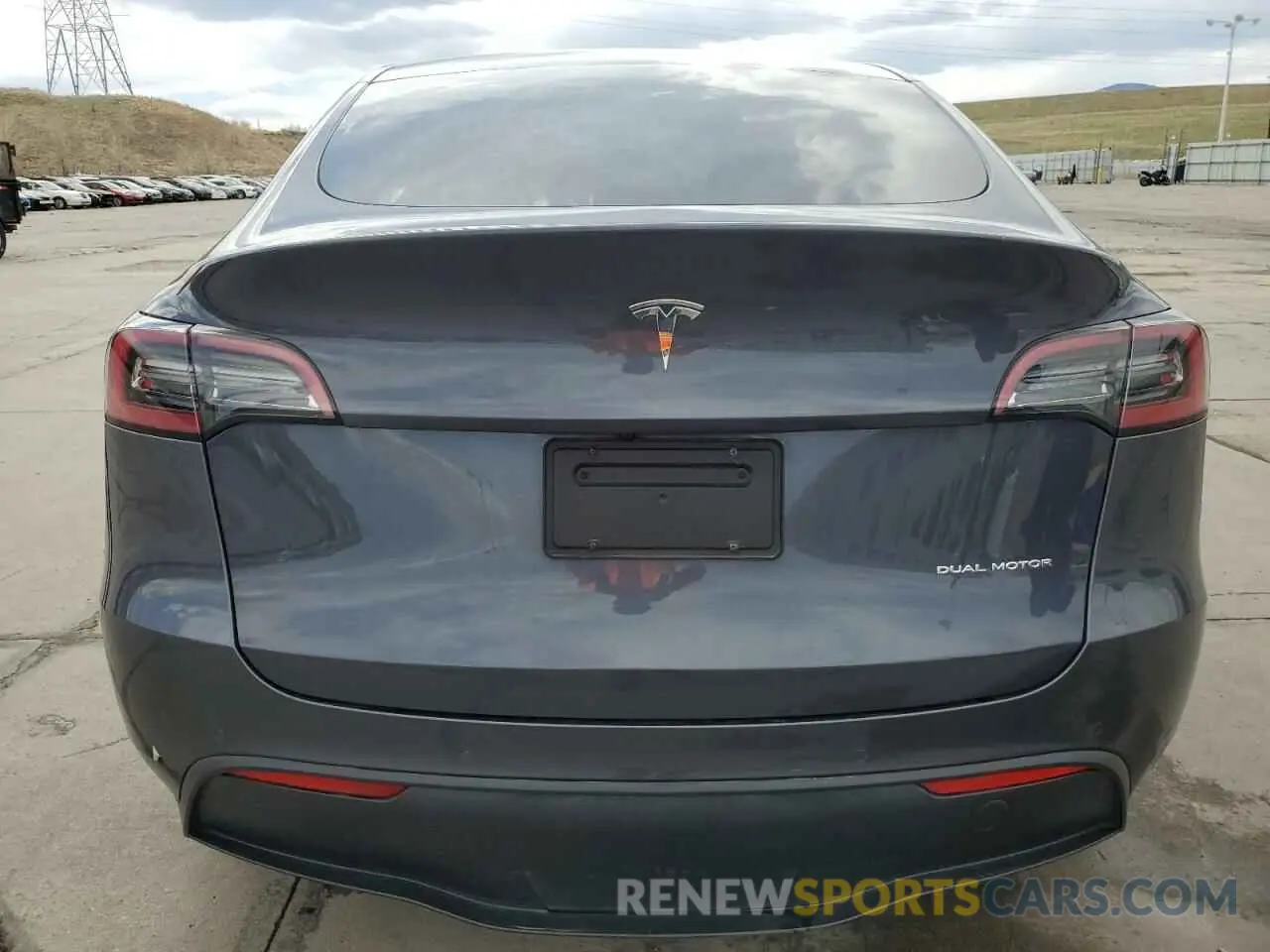 6 Photograph of a damaged car 7SAYGDEE2NF443711 TESLA MODEL Y 2022