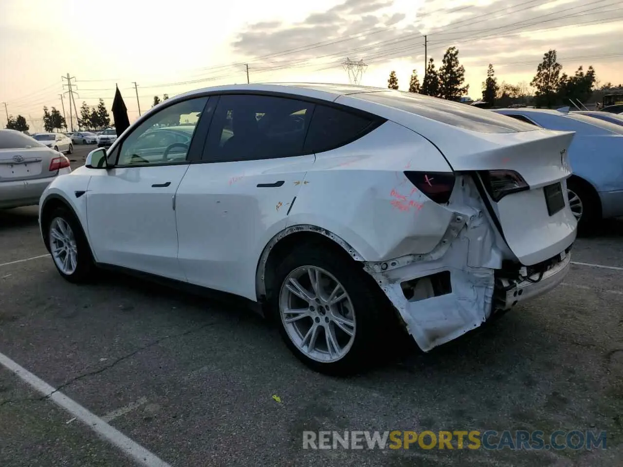 2 Photograph of a damaged car 7SAYGDEE2NF459827 TESLA MODEL Y 2022
