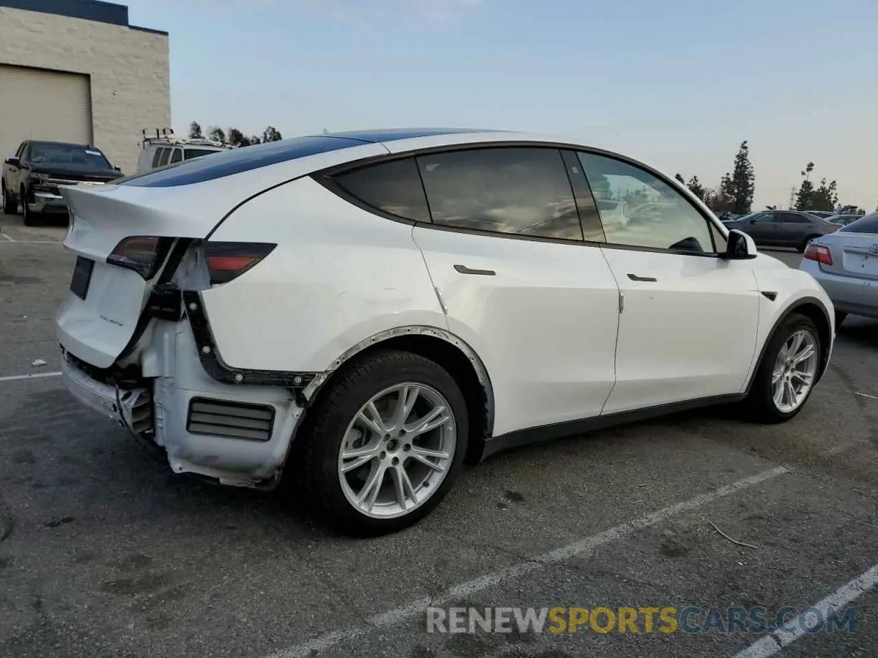 3 Photograph of a damaged car 7SAYGDEE2NF459827 TESLA MODEL Y 2022