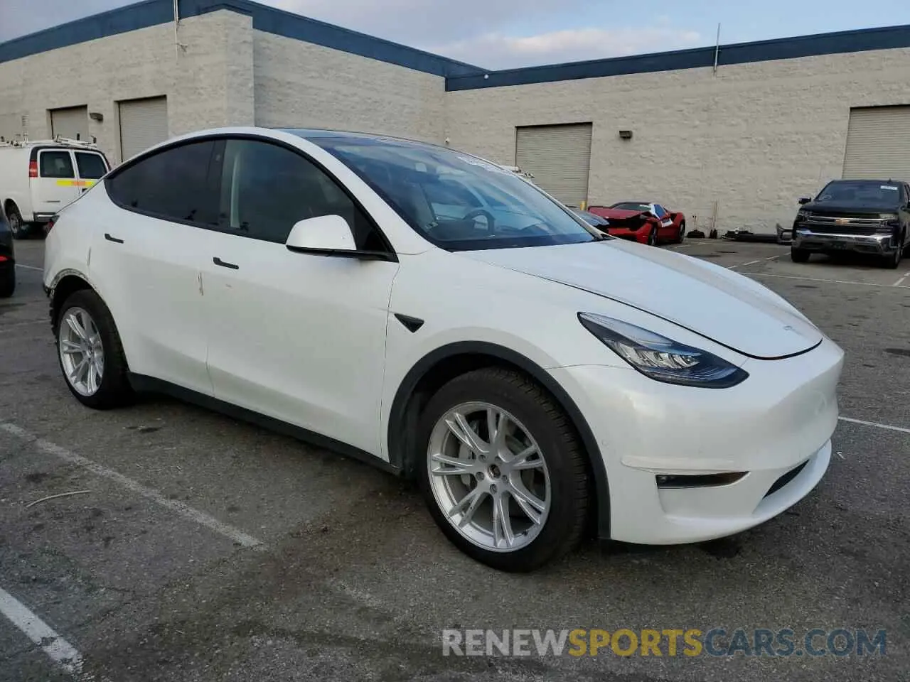 4 Photograph of a damaged car 7SAYGDEE2NF459827 TESLA MODEL Y 2022