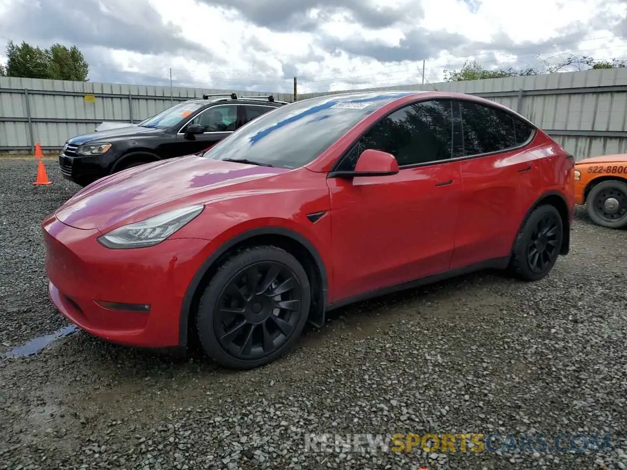 1 Photograph of a damaged car 7SAYGDEE2NF460850 TESLA MODEL Y 2022
