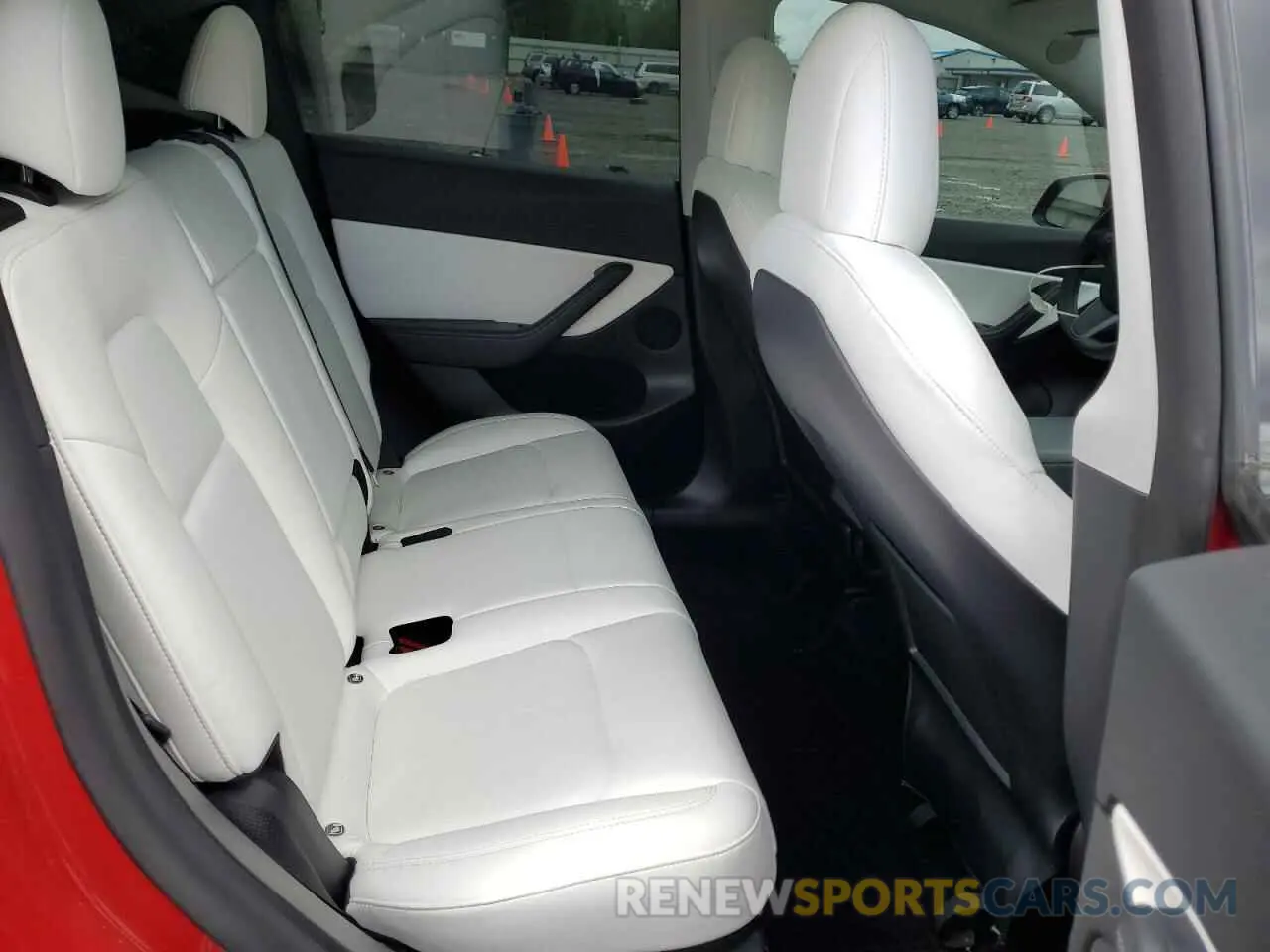 11 Photograph of a damaged car 7SAYGDEE2NF460850 TESLA MODEL Y 2022