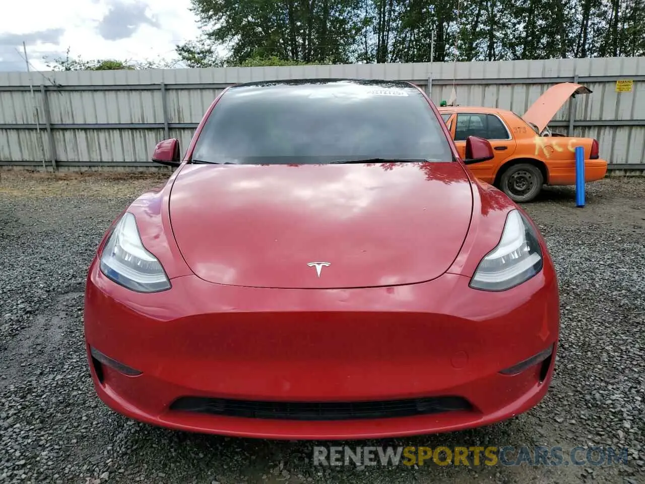 5 Photograph of a damaged car 7SAYGDEE2NF460850 TESLA MODEL Y 2022