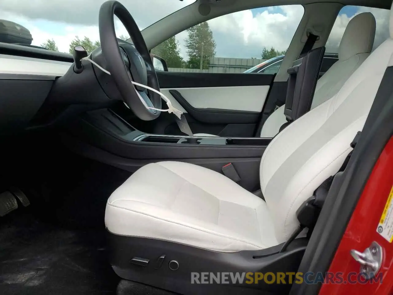 7 Photograph of a damaged car 7SAYGDEE2NF460850 TESLA MODEL Y 2022