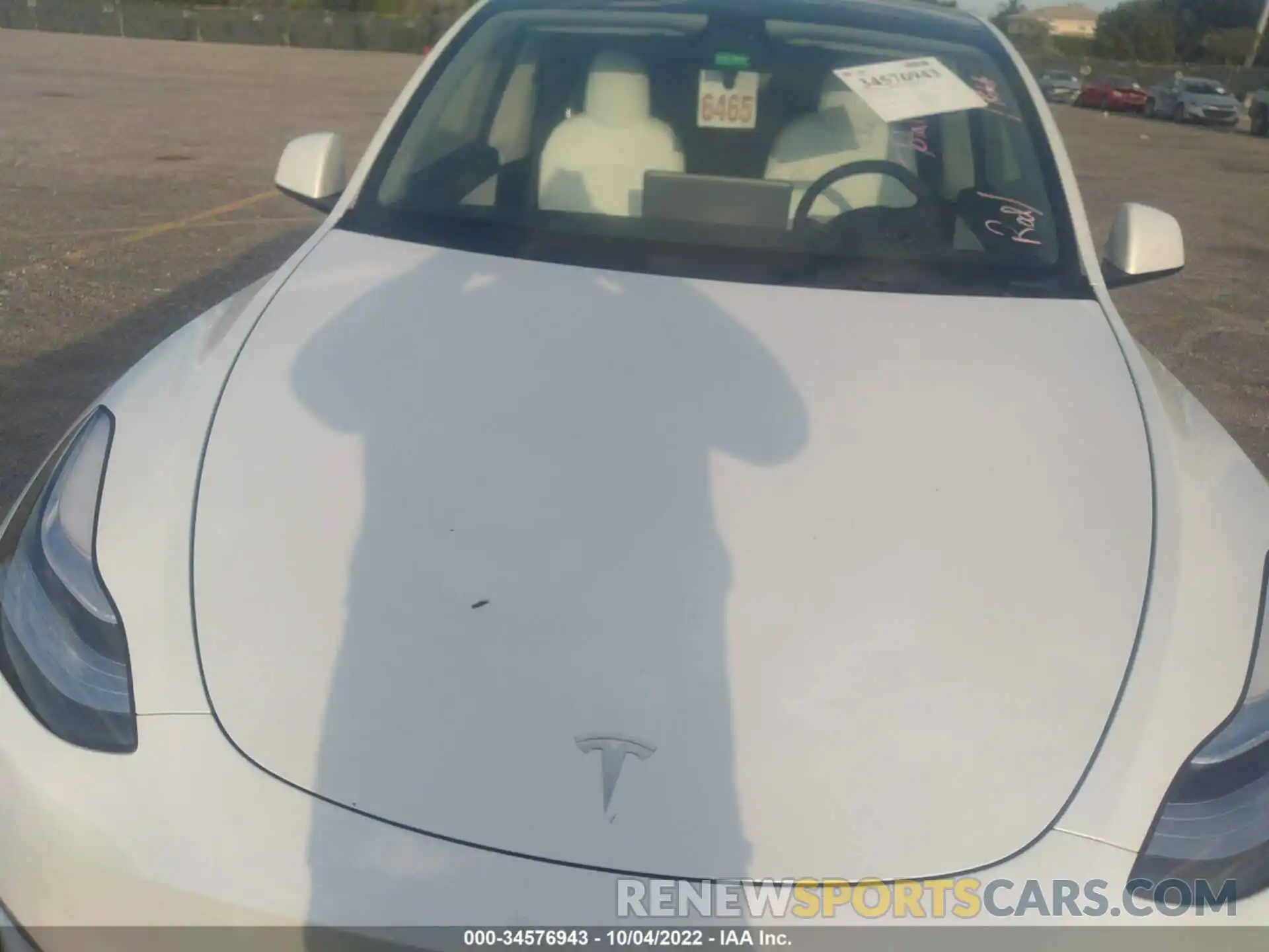 10 Photograph of a damaged car 7SAYGDEE2NF467510 TESLA MODEL Y 2022