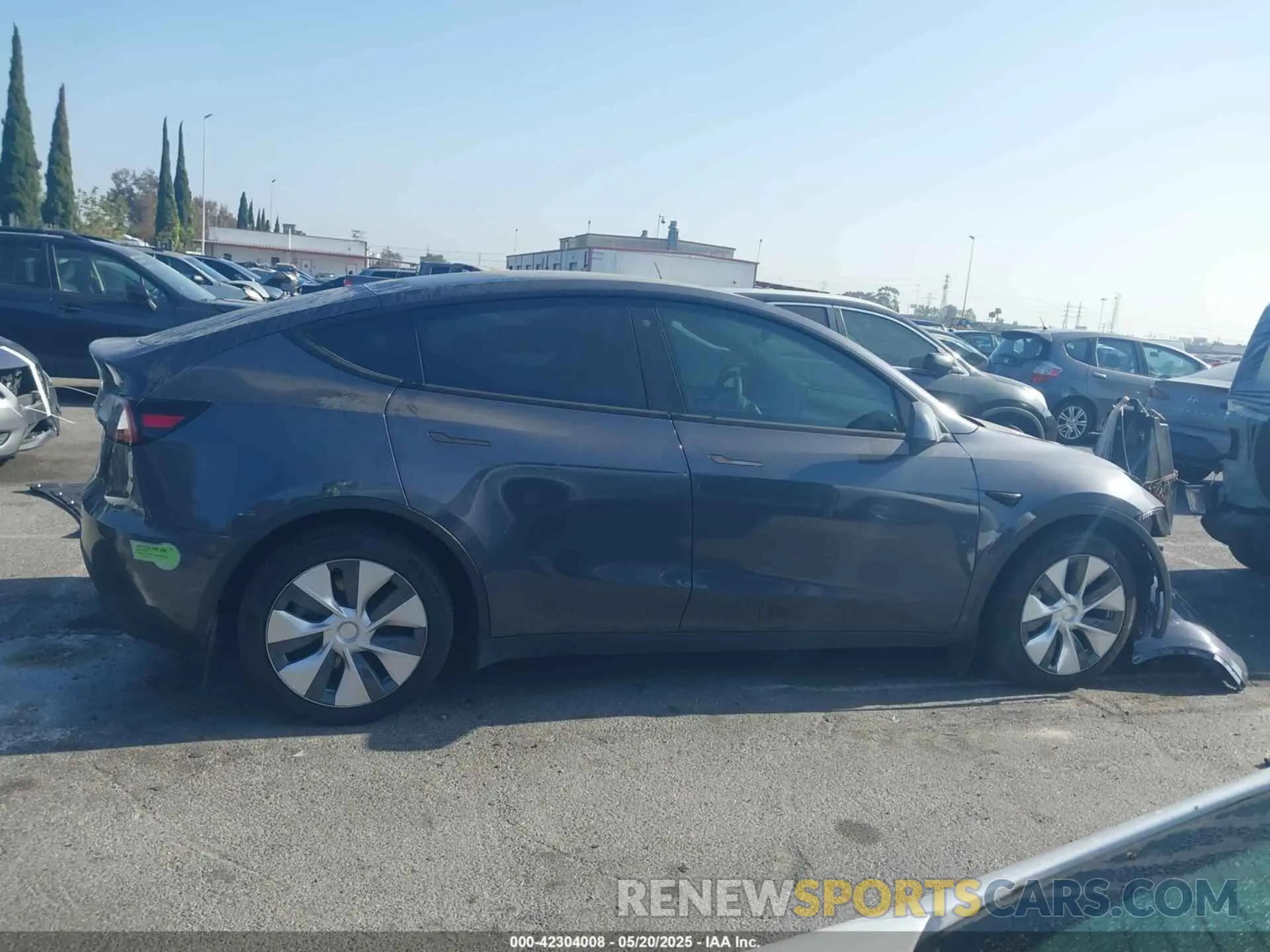 14 Photograph of a damaged car 7SAYGDEE2NF533358 TESLA MODEL Y 2022
