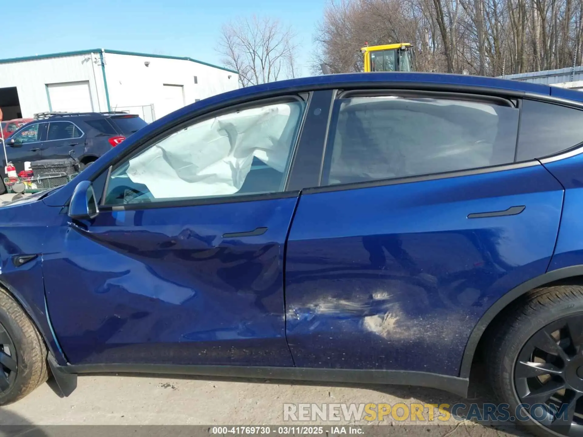 13 Photograph of a damaged car 7SAYGDEE2NF562990 TESLA MODEL Y 2022