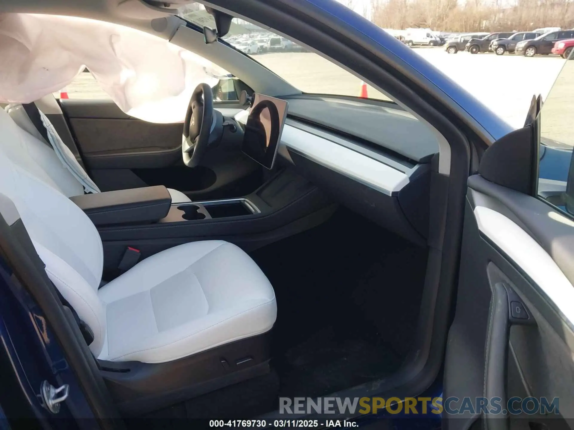 5 Photograph of a damaged car 7SAYGDEE2NF562990 TESLA MODEL Y 2022