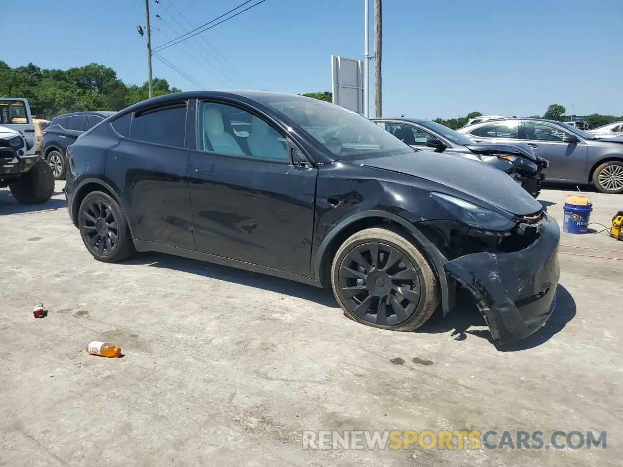 4 Photograph of a damaged car 7SAYGDEE2NF564593 TESLA MODEL Y 2022