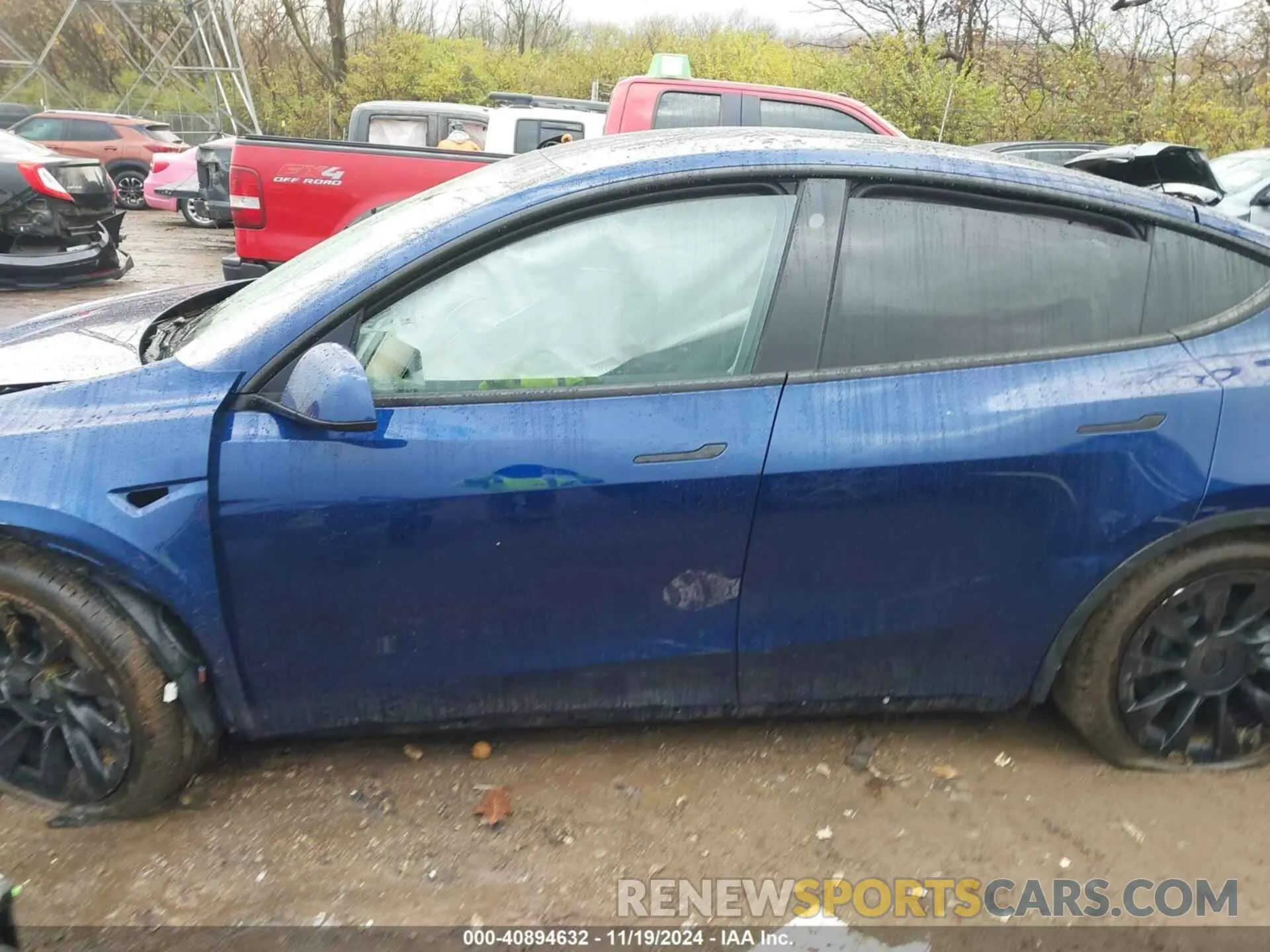 15 Photograph of a damaged car 7SAYGDEE3NA007432 TESLA MODEL Y 2022