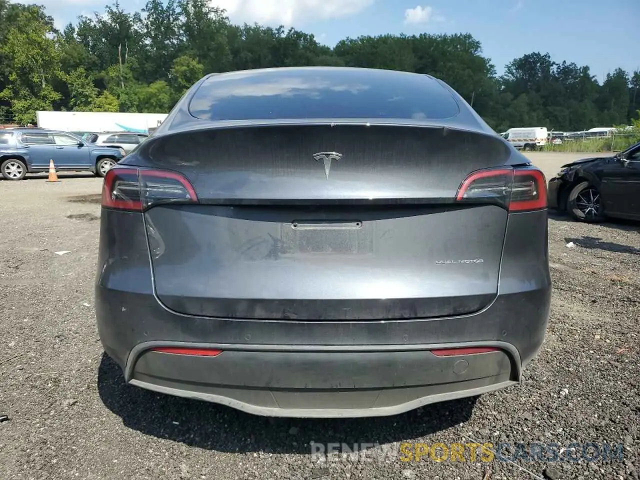6 Photograph of a damaged car 7SAYGDEE3NA009004 TESLA MODEL Y 2022