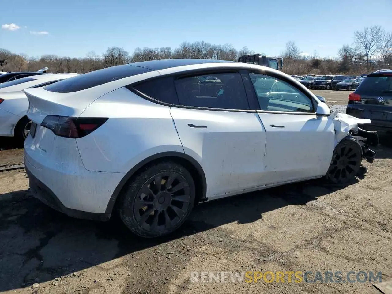 3 Photograph of a damaged car 7SAYGDEE3NA016633 TESLA MODEL Y 2022