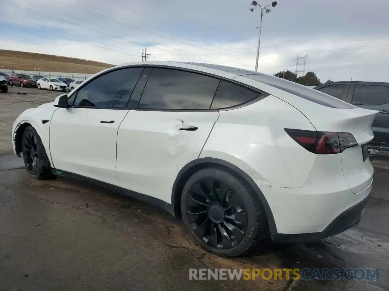 2 Photograph of a damaged car 7SAYGDEE3NF310150 TESLA MODEL Y 2022