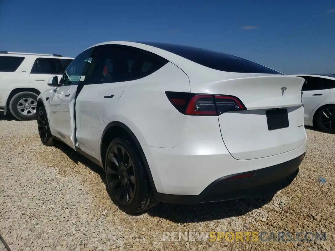 3 Photograph of a damaged car 7SAYGDEE3NF312299 TESLA MODEL Y 2022