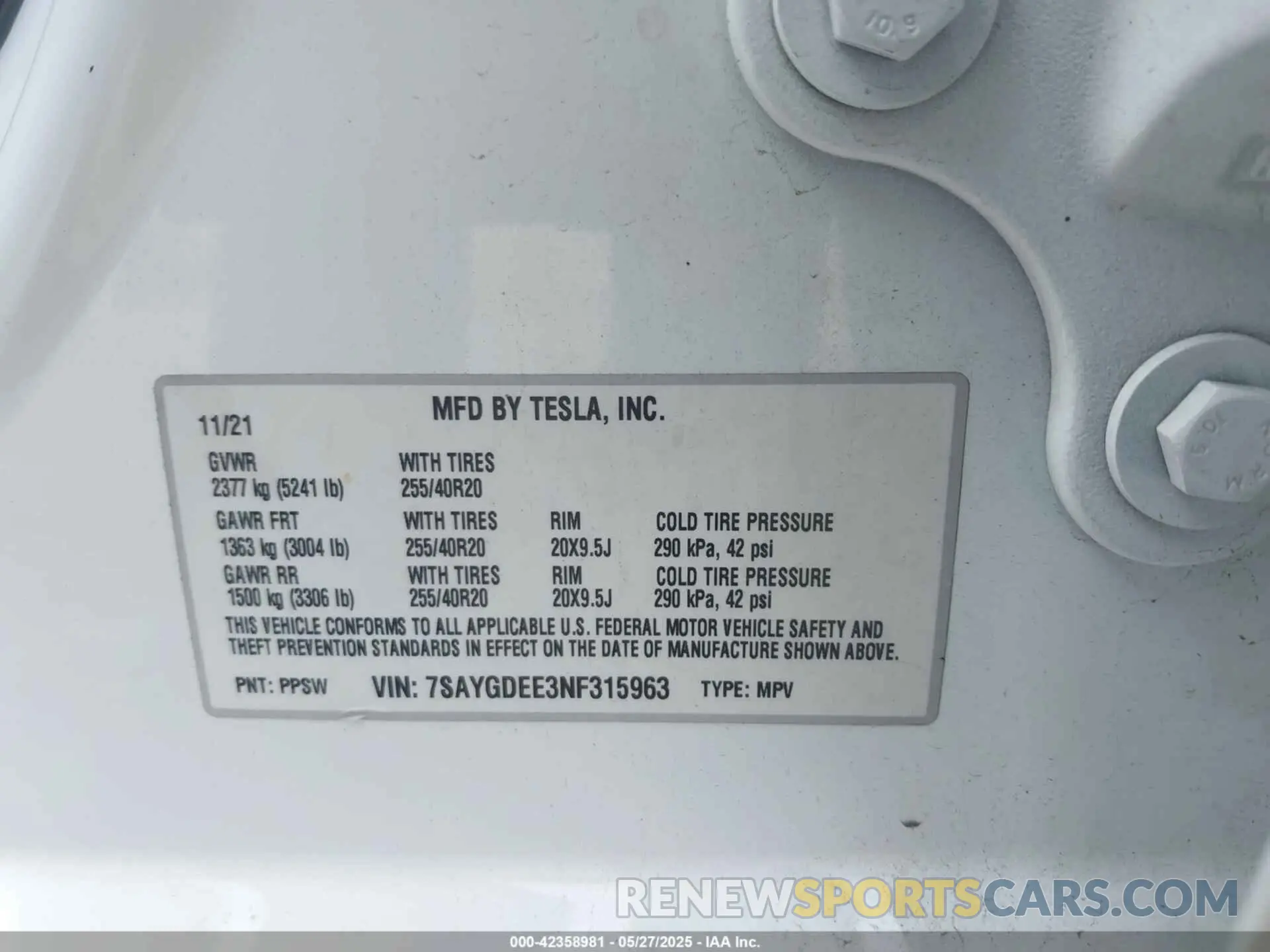 9 Photograph of a damaged car 7SAYGDEE3NF315963 TESLA MODEL Y 2022