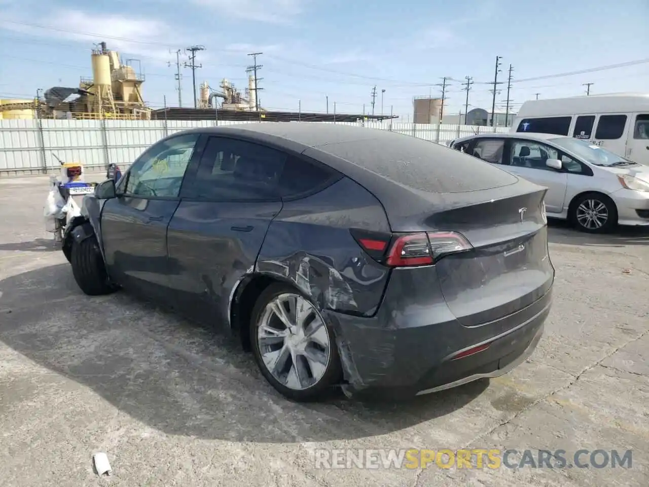 3 Photograph of a damaged car 7SAYGDEE3NF318085 TESLA MODEL Y 2022