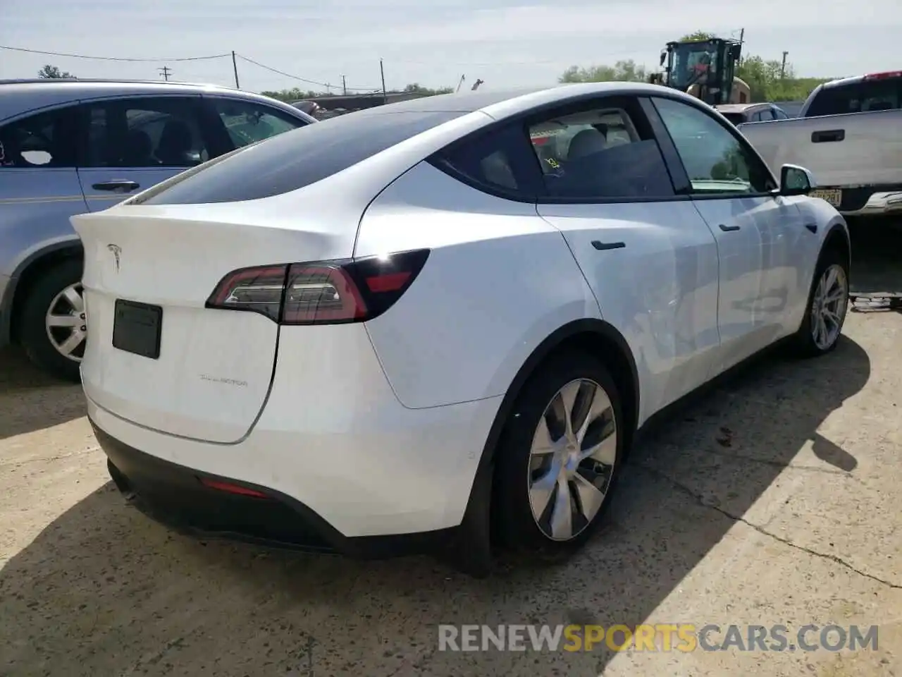 4 Photograph of a damaged car 7SAYGDEE3NF320032 TESLA MODEL Y 2022