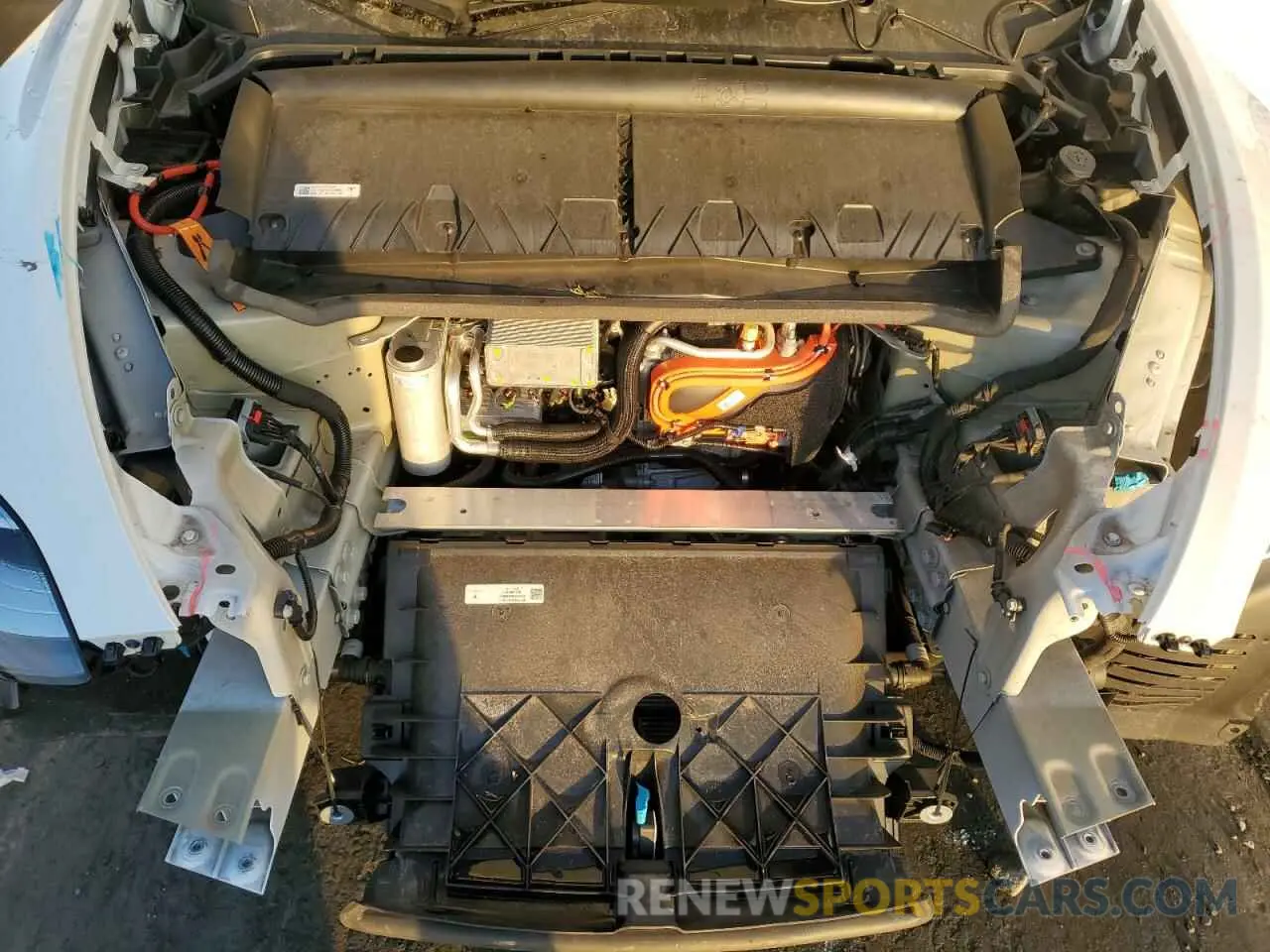 11 Photograph of a damaged car 7SAYGDEE3NF320161 TESLA MODEL Y 2022