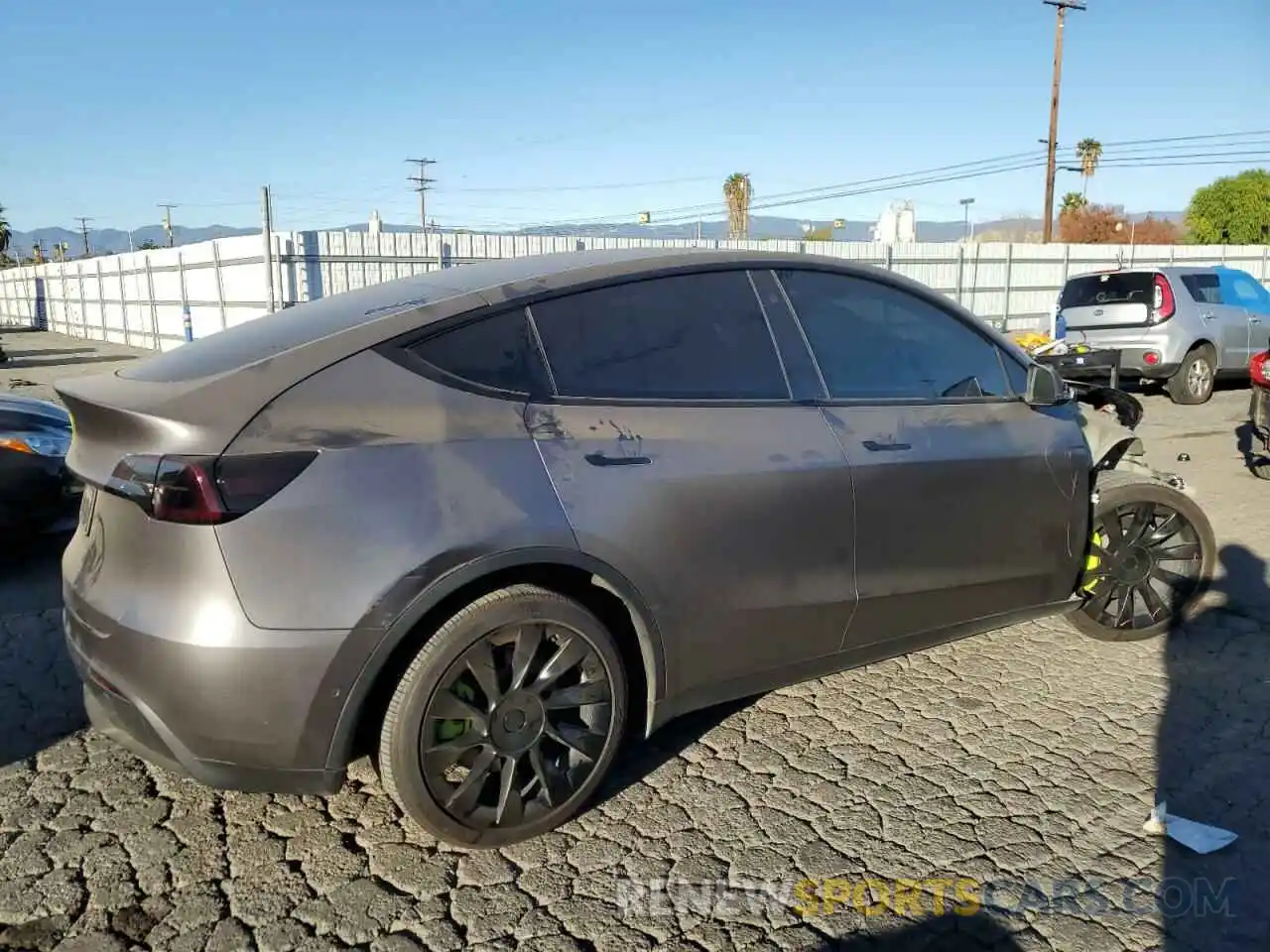 3 Photograph of a damaged car 7SAYGDEE3NF322105 TESLA MODEL Y 2022