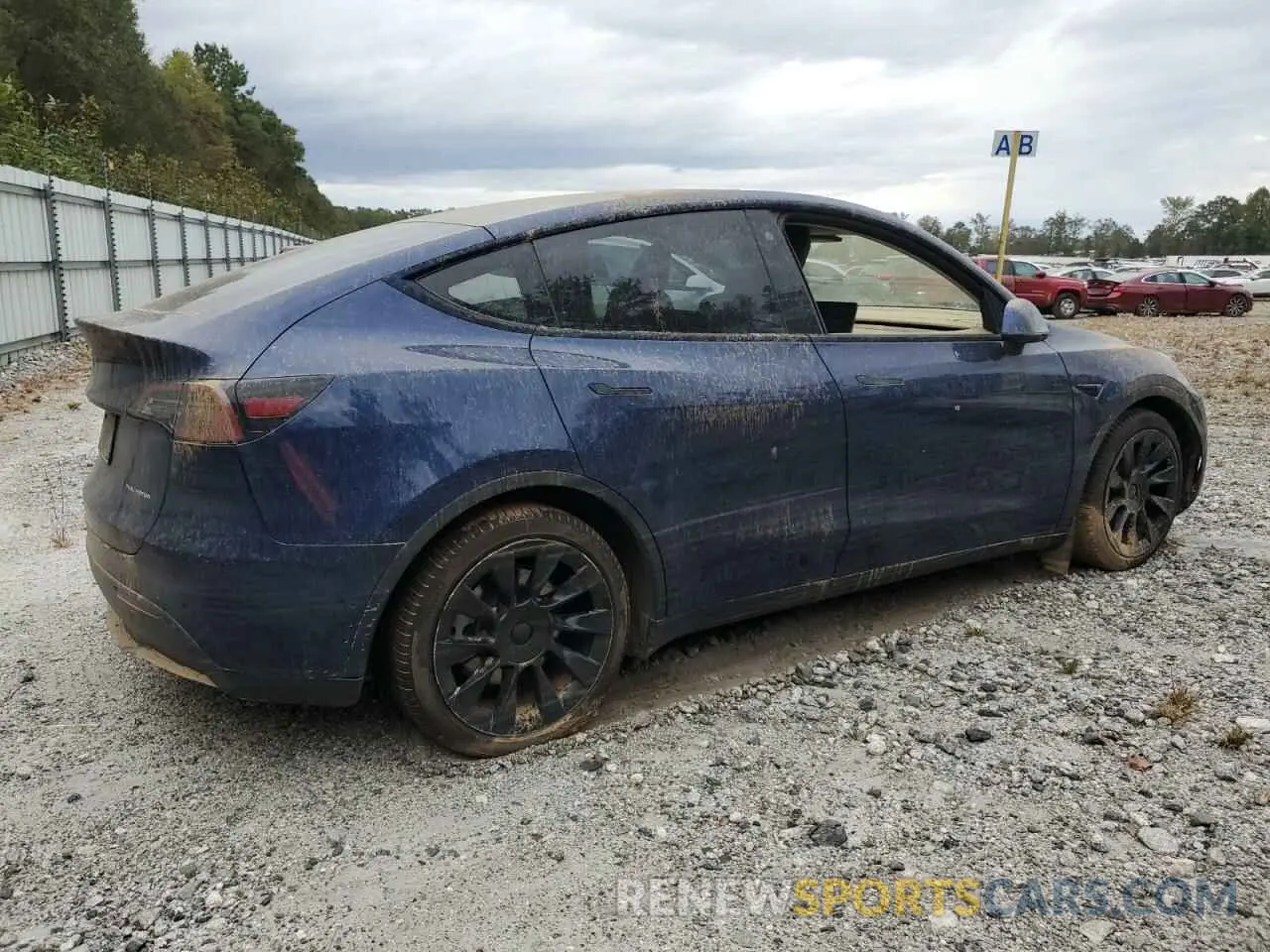 3 Photograph of a damaged car 7SAYGDEE3NF325327 TESLA MODEL Y 2022