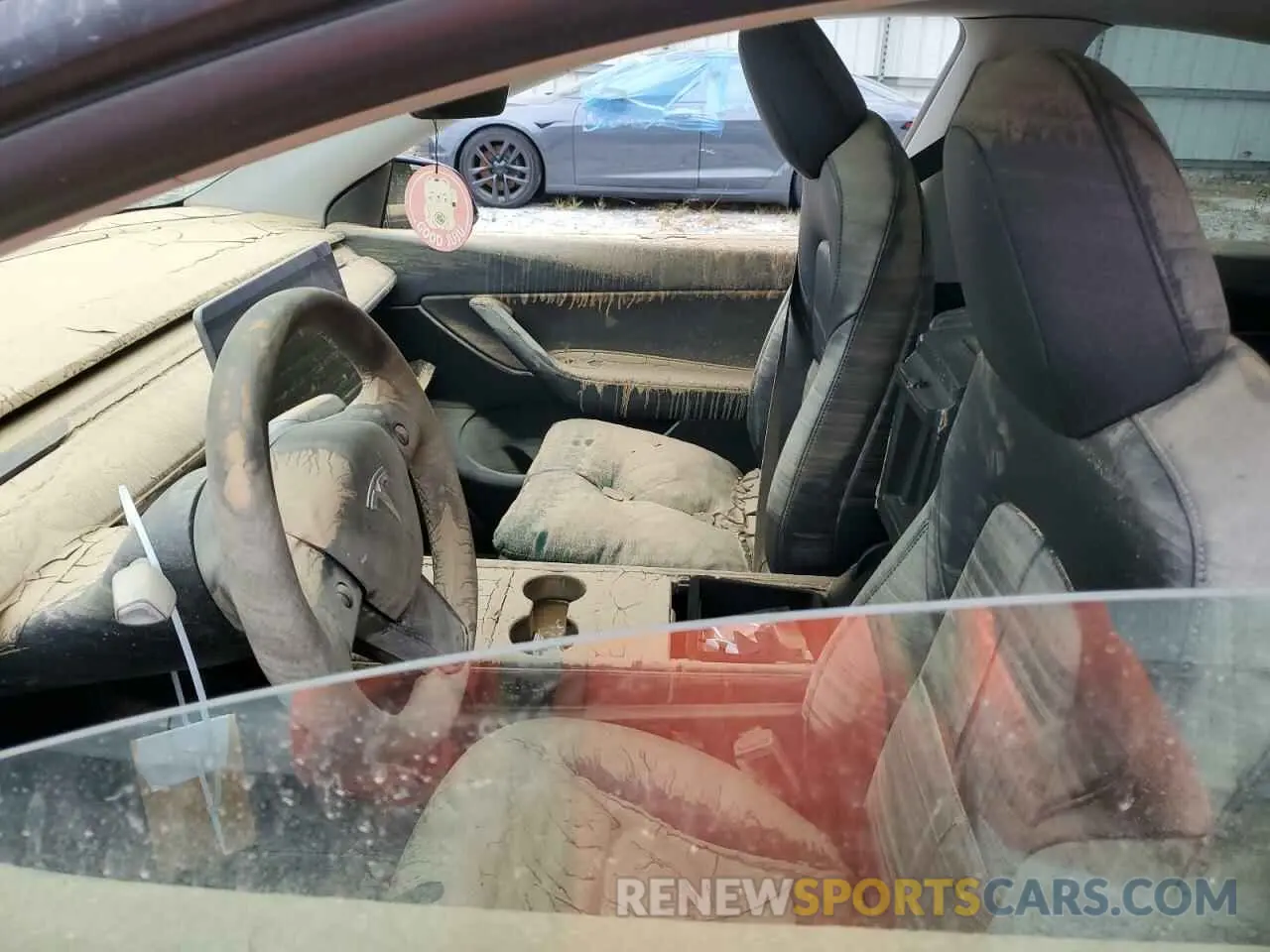 7 Photograph of a damaged car 7SAYGDEE3NF325327 TESLA MODEL Y 2022