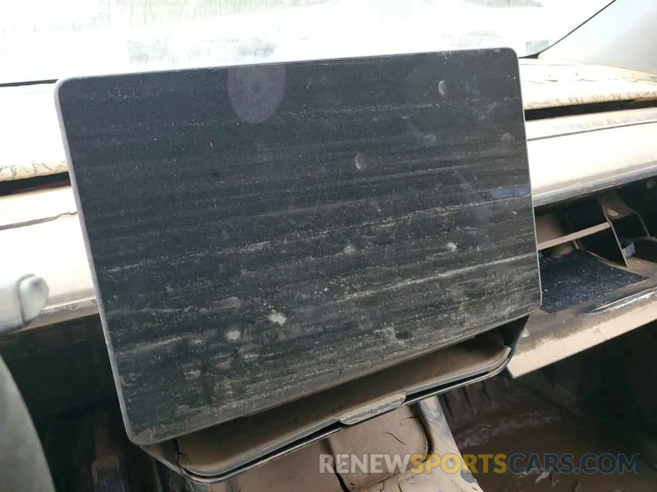 9 Photograph of a damaged car 7SAYGDEE3NF325327 TESLA MODEL Y 2022