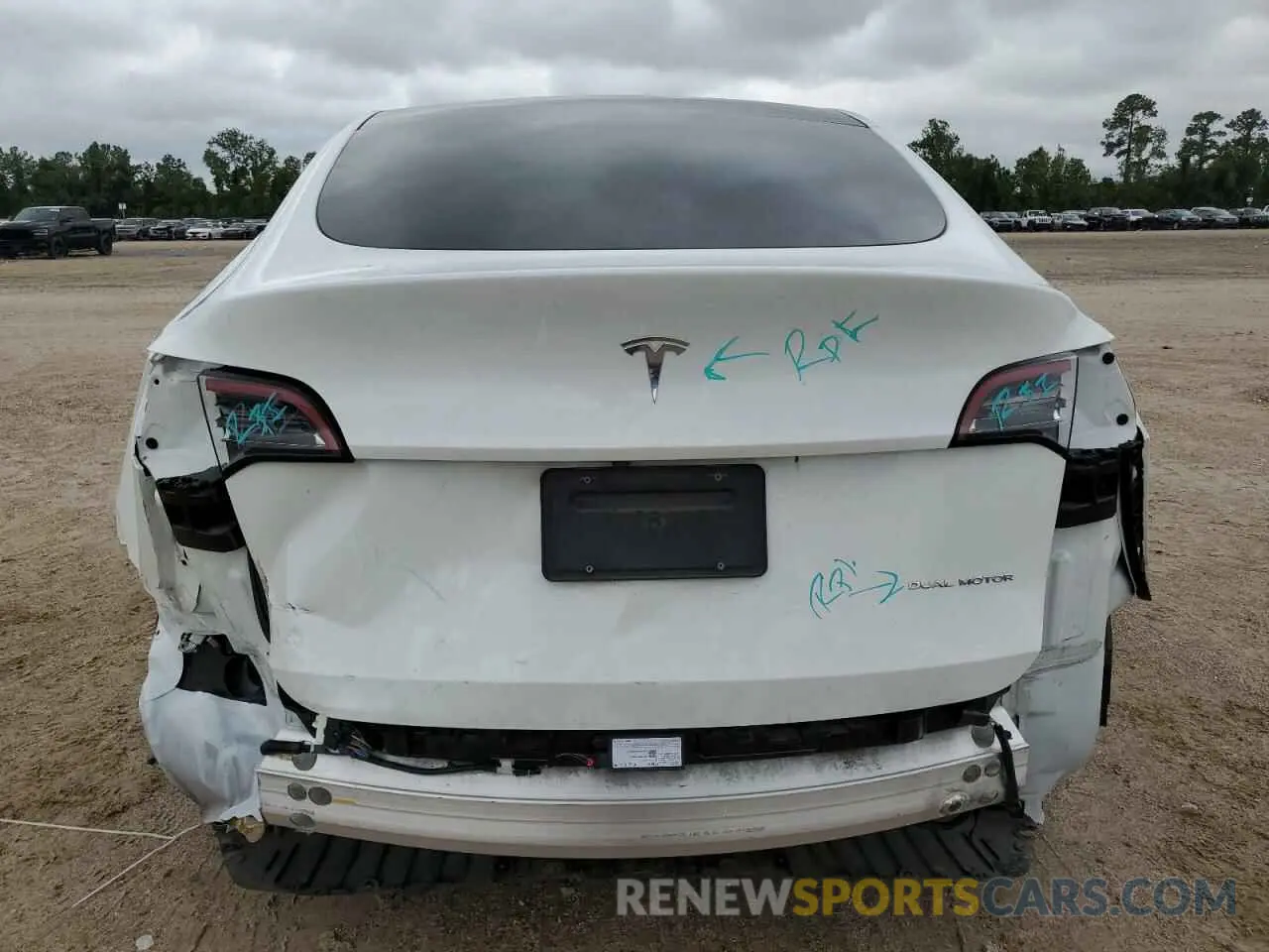 6 Photograph of a damaged car 7SAYGDEE3NF331483 TESLA MODEL Y 2022
