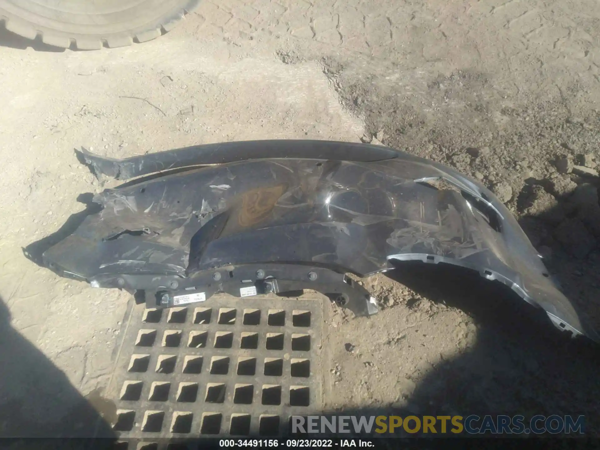 12 Photograph of a damaged car 7SAYGDEE3NF362510 TESLA MODEL Y 2022