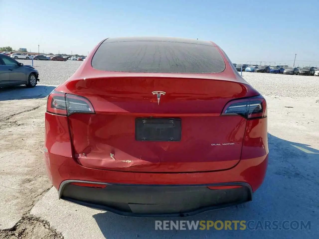 6 Photograph of a damaged car 7SAYGDEE3NF362880 TESLA MODEL Y 2022