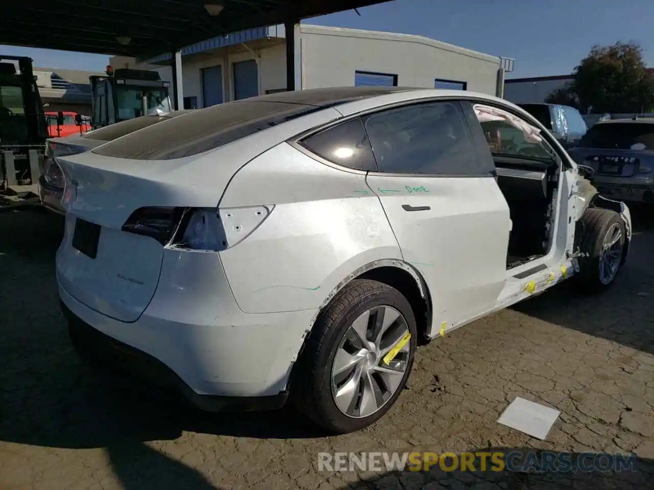 3 Photograph of a damaged car 7SAYGDEE3NF373720 TESLA MODEL Y 2022