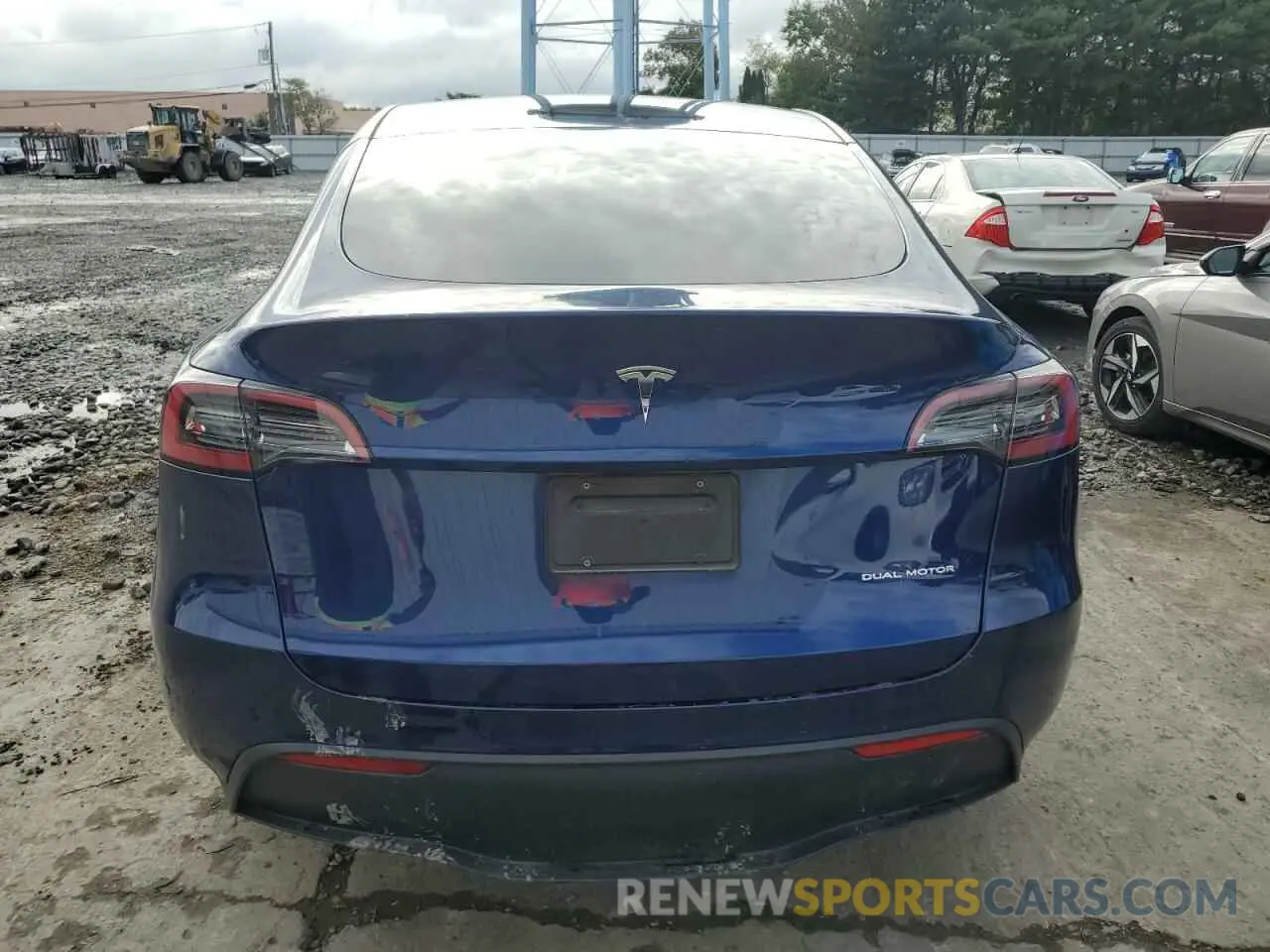 6 Photograph of a damaged car 7SAYGDEE3NF375774 TESLA MODEL Y 2022