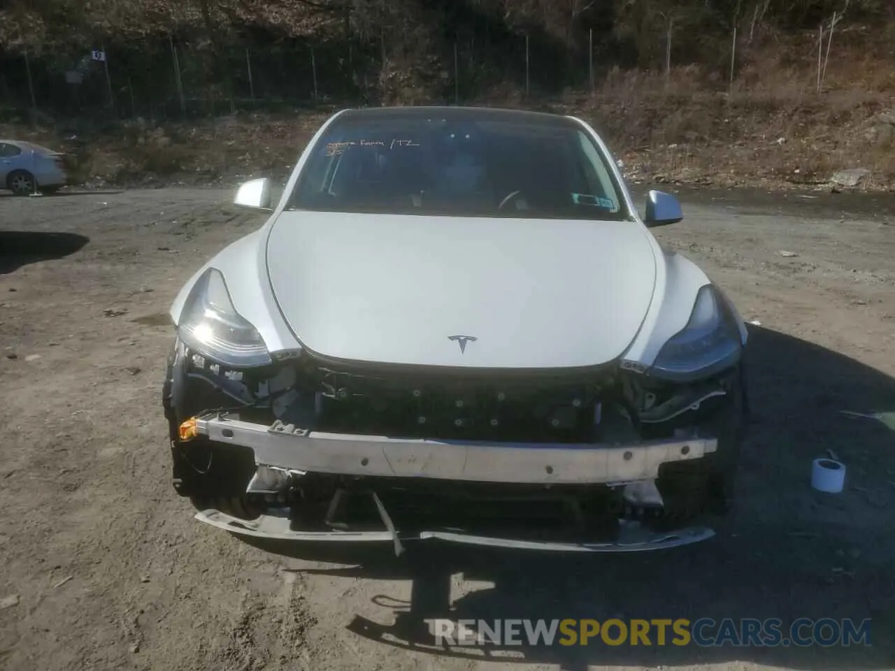 5 Photograph of a damaged car 7SAYGDEE3NF385950 TESLA MODEL Y 2022