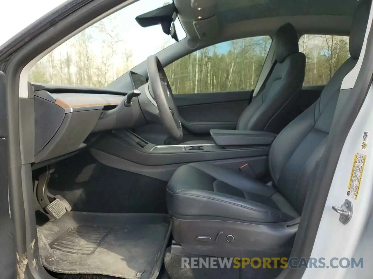 7 Photograph of a damaged car 7SAYGDEE3NF418039 TESLA MODEL Y 2022