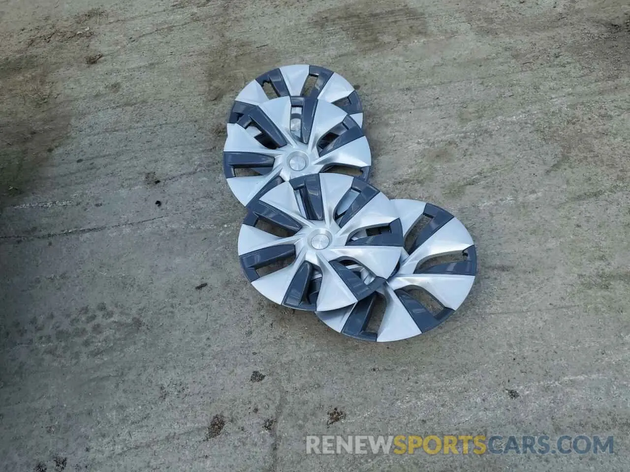 13 Photograph of a damaged car 7SAYGDEE3NF420566 TESLA MODEL Y 2022