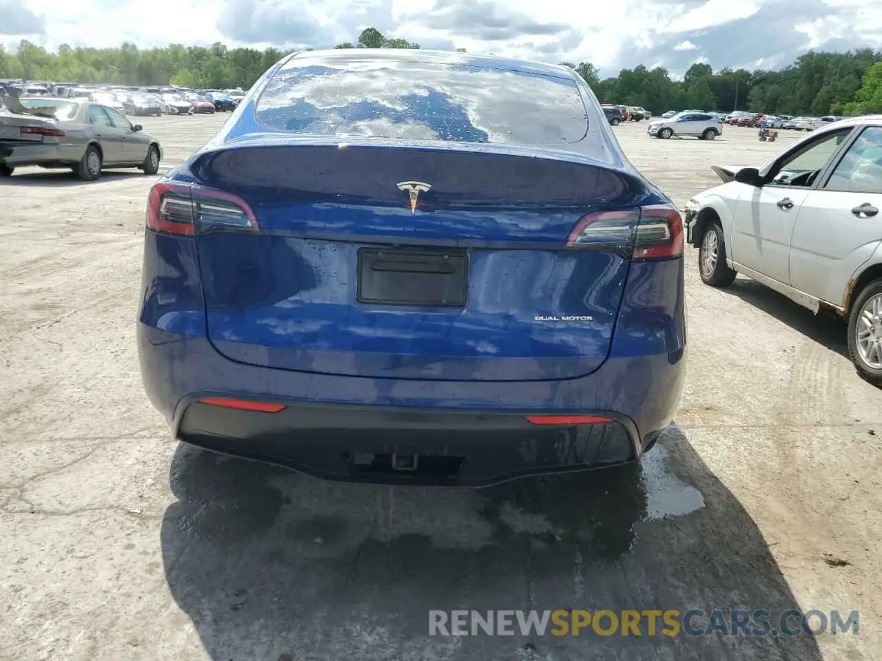 6 Photograph of a damaged car 7SAYGDEE3NF420566 TESLA MODEL Y 2022