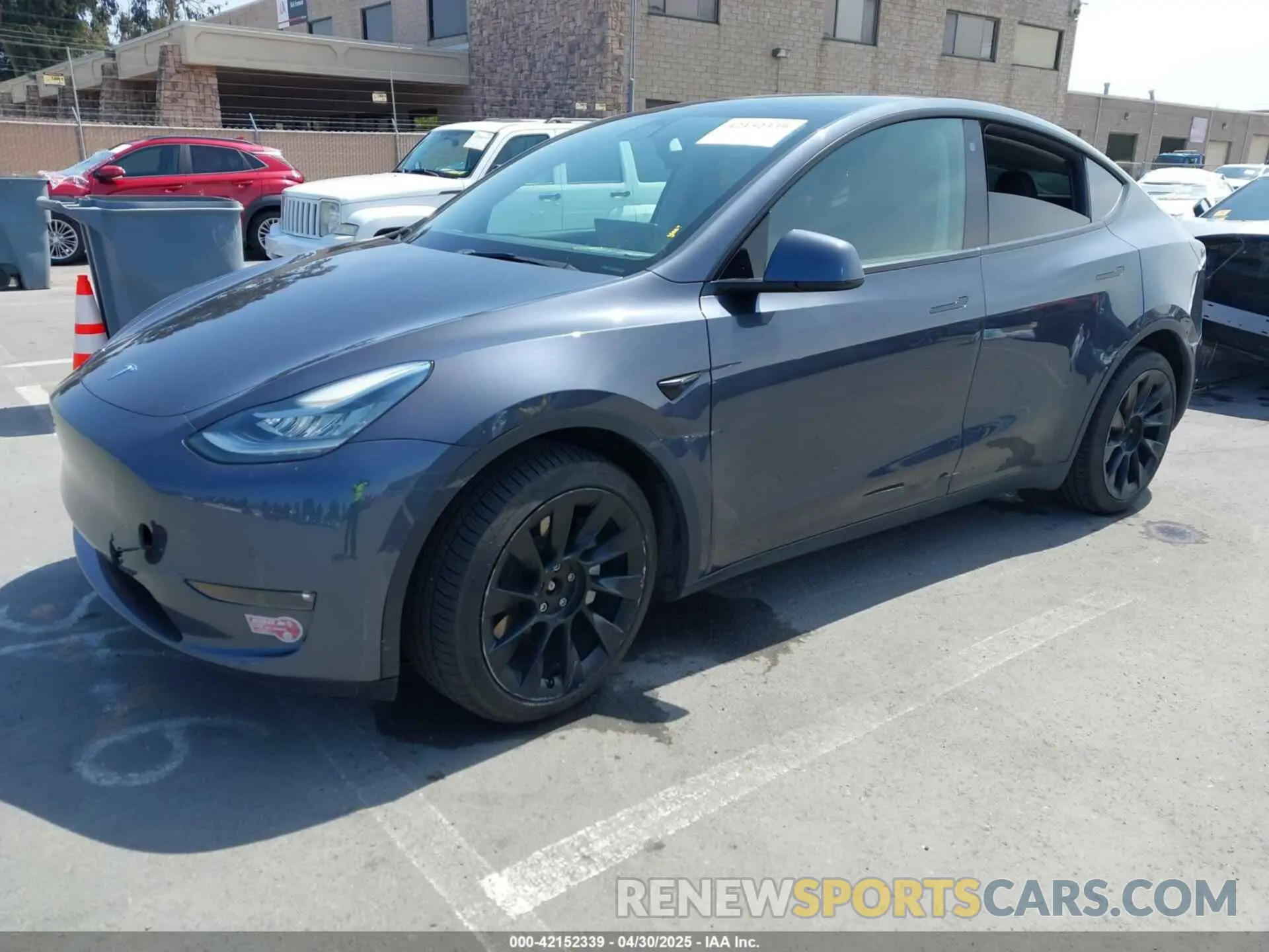 2 Photograph of a damaged car 7SAYGDEE3NF422205 TESLA MODEL Y 2022