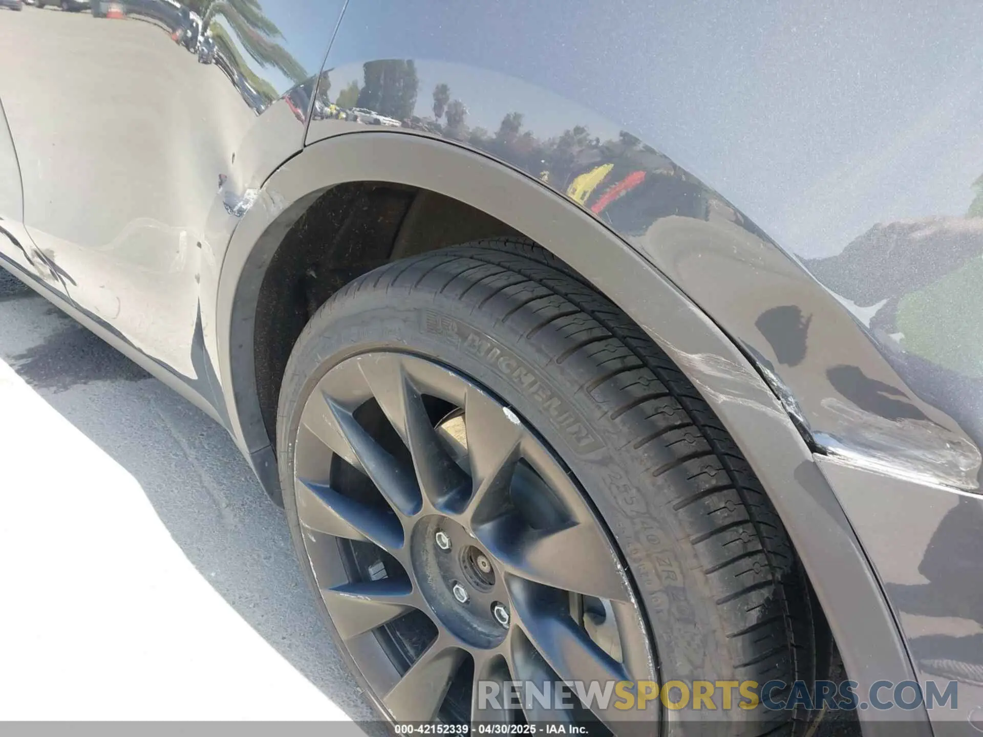 6 Photograph of a damaged car 7SAYGDEE3NF422205 TESLA MODEL Y 2022