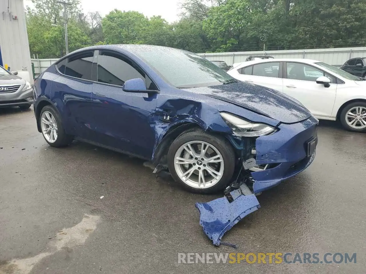 4 Photograph of a damaged car 7SAYGDEE3NF425640 TESLA MODEL Y 2022
