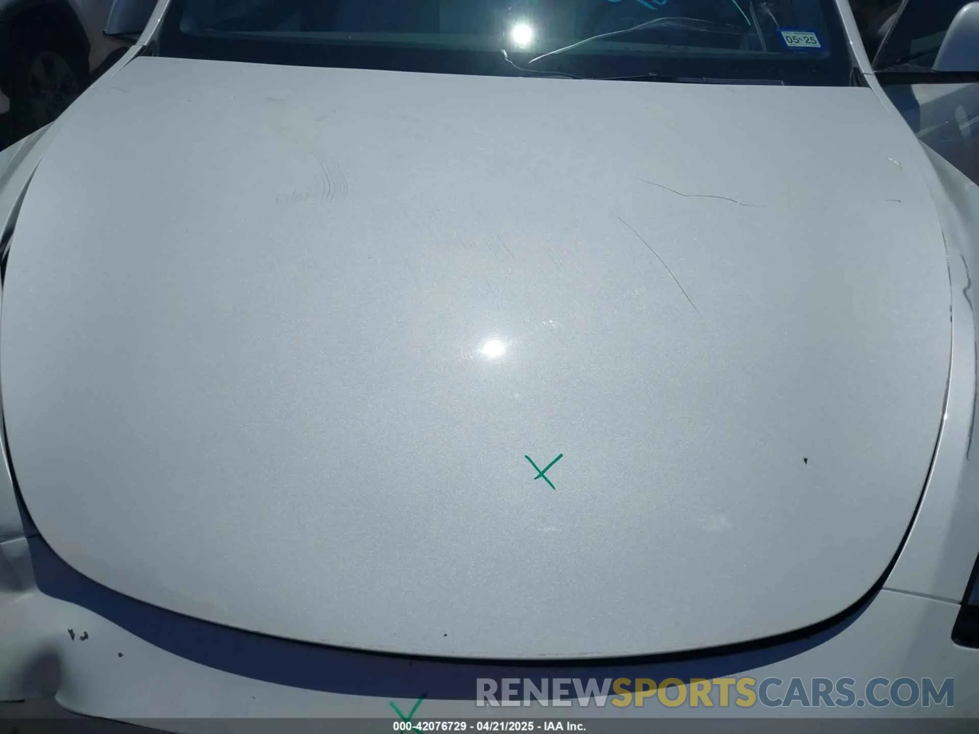 10 Photograph of a damaged car 7SAYGDEE3NF426481 TESLA MODEL Y 2022