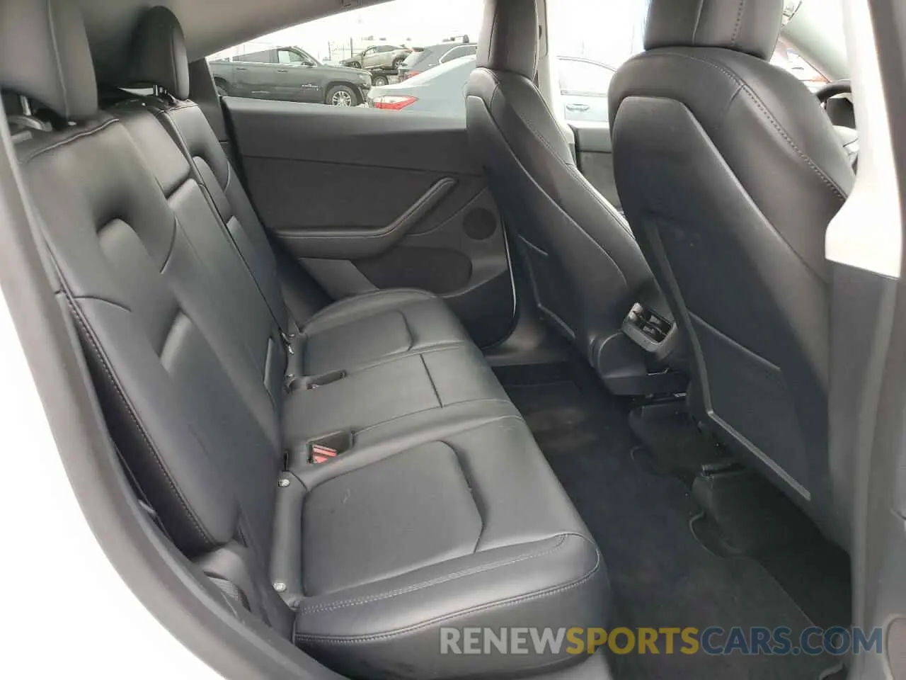 11 Photograph of a damaged car 7SAYGDEE3NF481660 TESLA MODEL Y 2022