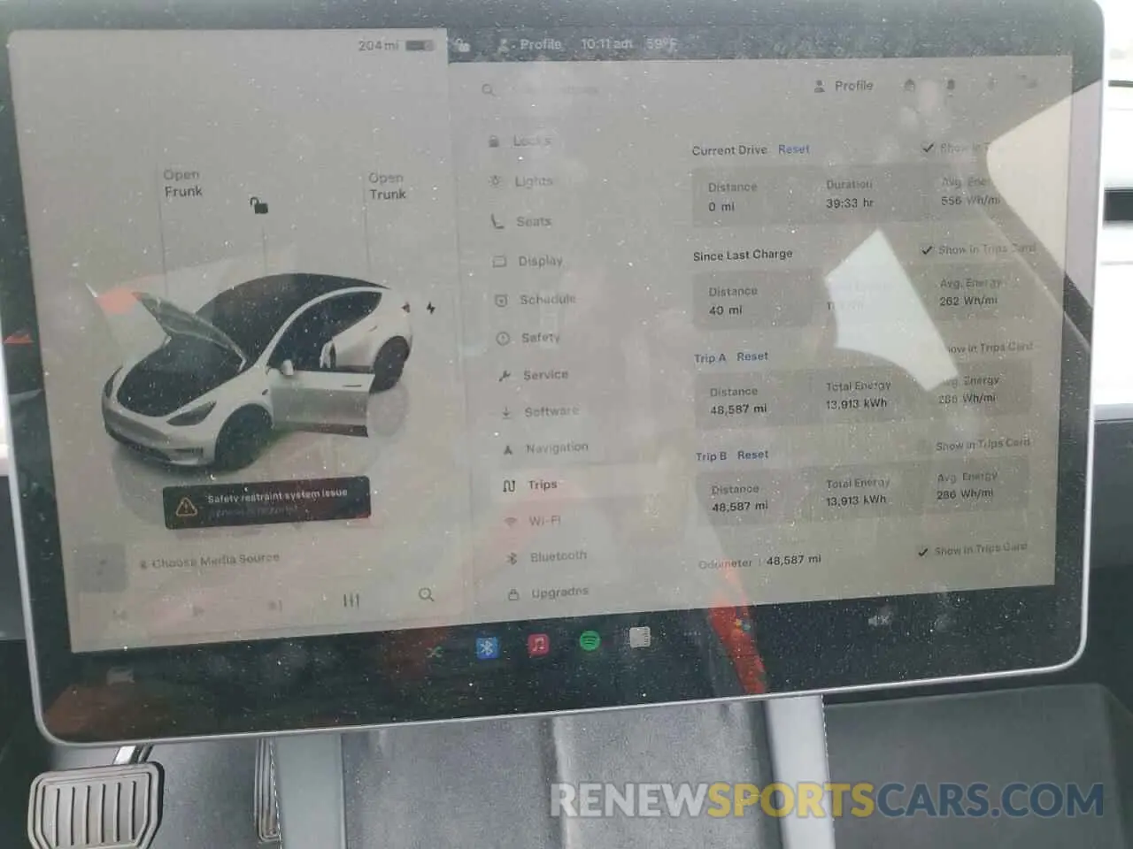 9 Photograph of a damaged car 7SAYGDEE3NF481660 TESLA MODEL Y 2022