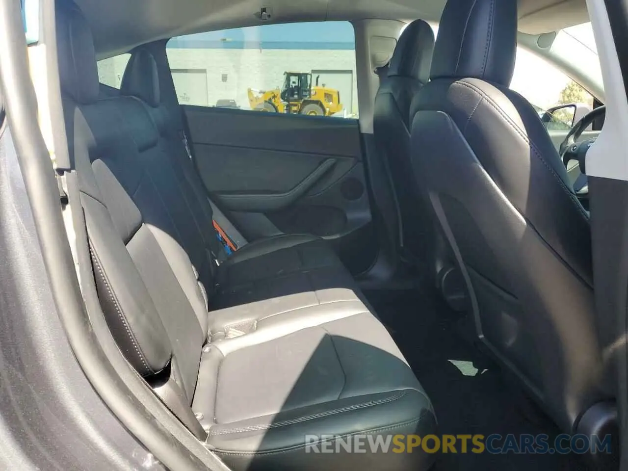11 Photograph of a damaged car 7SAYGDEE3NF507044 TESLA MODEL Y 2022