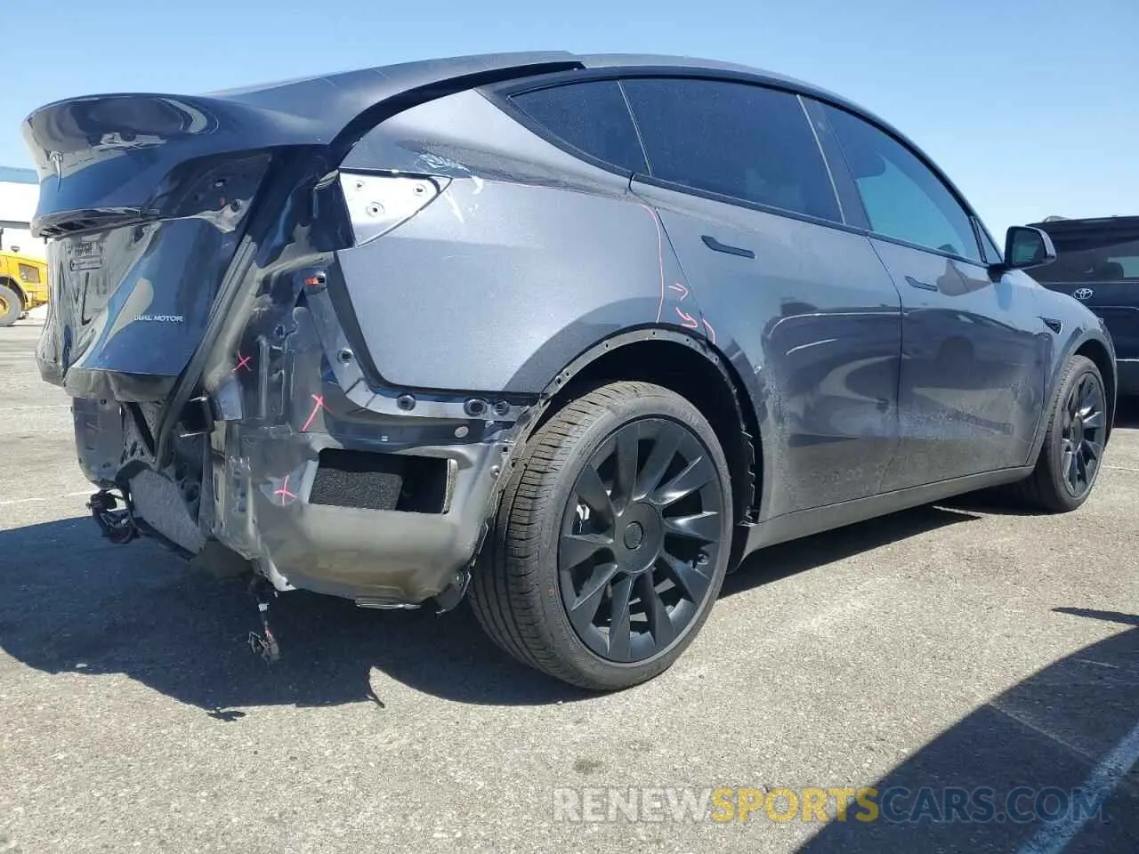 3 Photograph of a damaged car 7SAYGDEE3NF507044 TESLA MODEL Y 2022