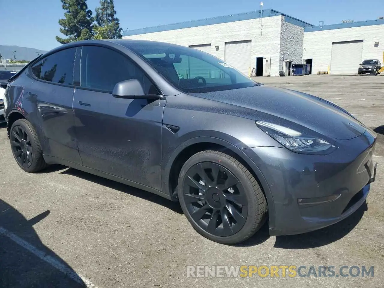 4 Photograph of a damaged car 7SAYGDEE3NF507044 TESLA MODEL Y 2022