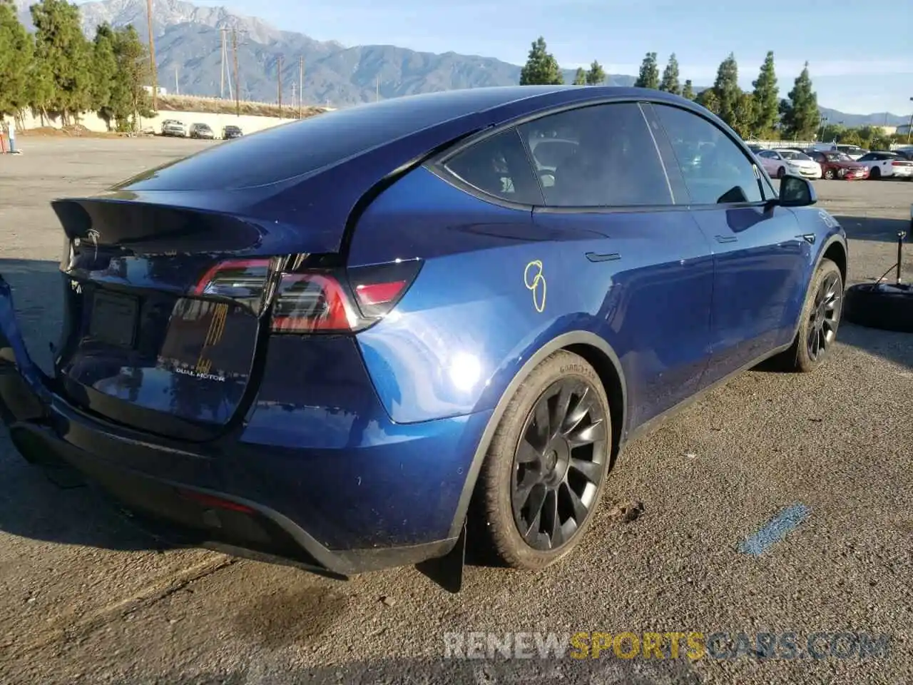 4 Photograph of a damaged car 7SAYGDEE3NF513507 TESLA MODEL Y 2022